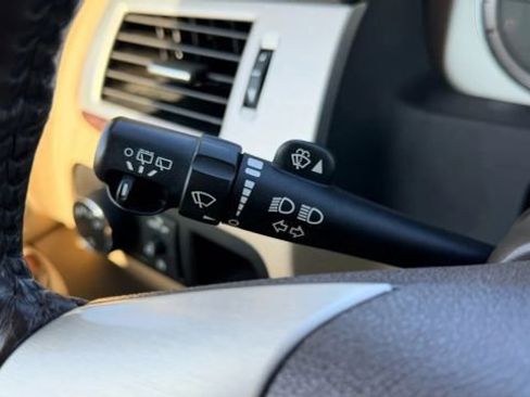 Used 2012 Cadillac Escalade Luxury image 37