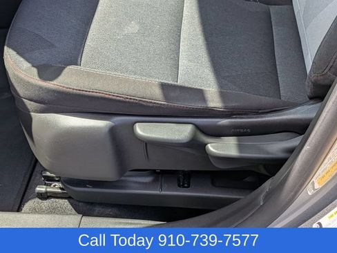 Used 2024 Chevrolet Trax RS FWD image 16
