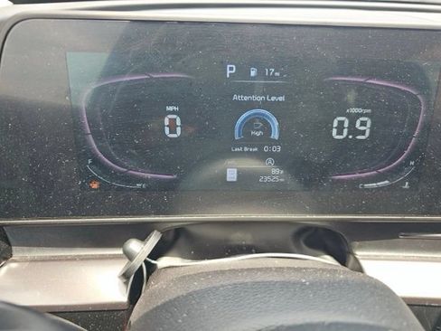 Certified 2024 Kia Sportage EX FWD image 9