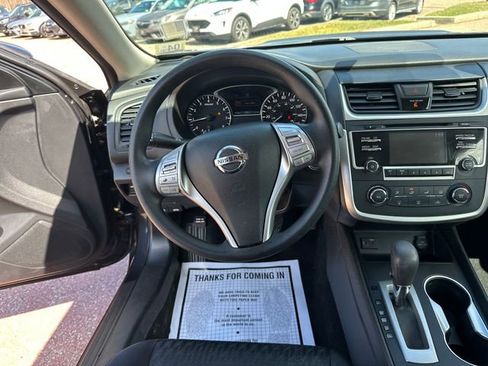 Used 2018 Nissan Altima 2.5 S w/ S Convenience Package image 13