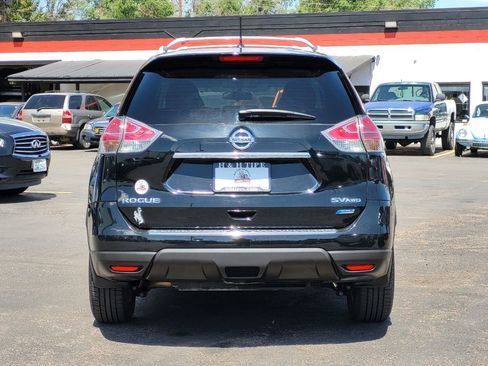 Used 2014 Nissan Rogue SV AWD/4WD image 10