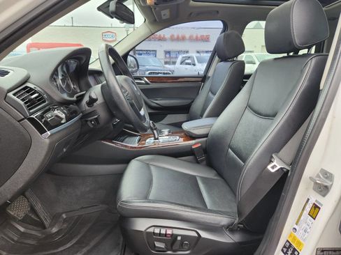 Used 2016 BMW X3 xDrive28i image 11