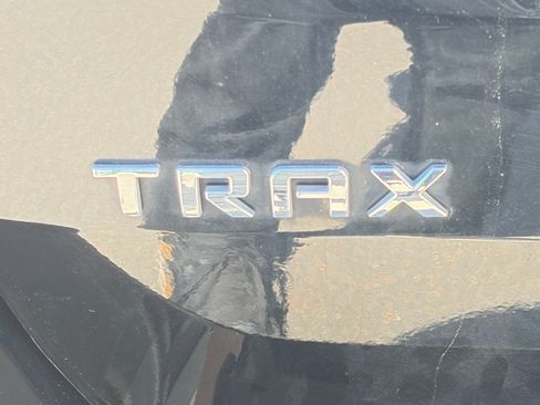 Used 2017 Chevrolet Trax LS FWD image 16