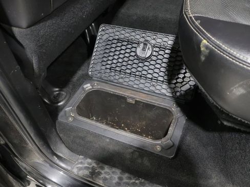 Used 2017 RAM 2500 Laramie w/ Sport Appearance Group image 20