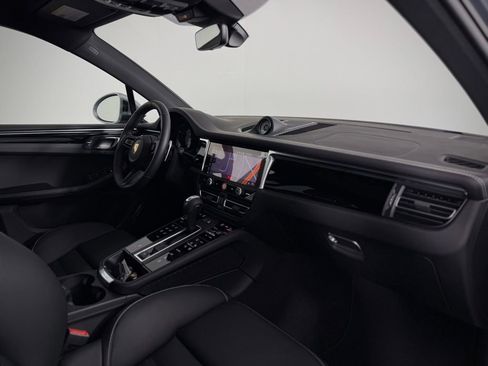 New 2026 Porsche Macan AWD/4WD image 21
