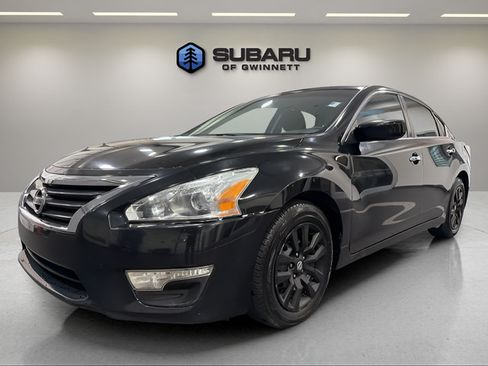 Used 2014 Nissan Altima 2.5 S FWD image 1