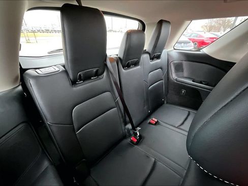 Used 2024 Nissan Pathfinder SL w/ SL Premium Package FWD image 38