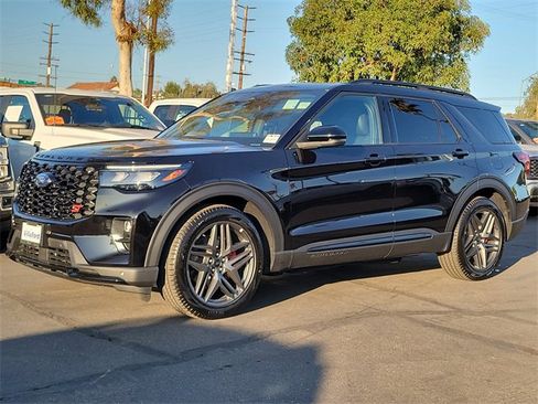 Used 2025 Ford Explorer ST w/ Sun And Sound Package image 27