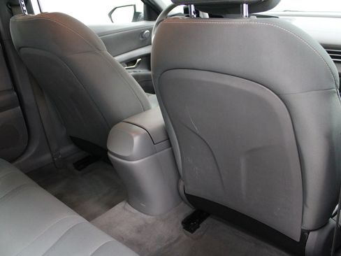 Used 2022 Hyundai Elantra SEL FWD image 22