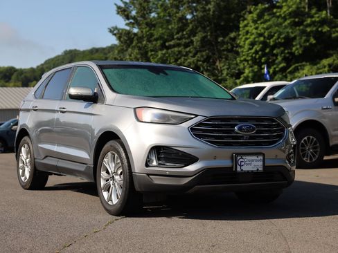 Certified 2023 Ford Edge Titanium w/ Equipment Group 301A AWD/4WD image 8