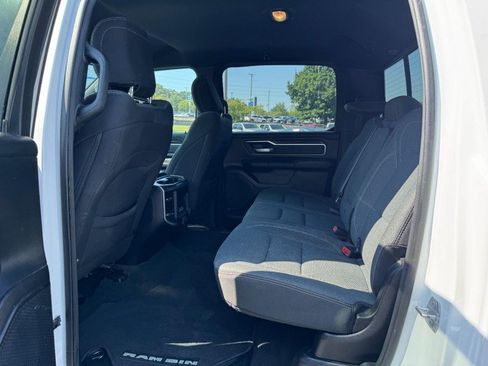 Used 2022 RAM 1500 Big Horn AWD/4WD image 9