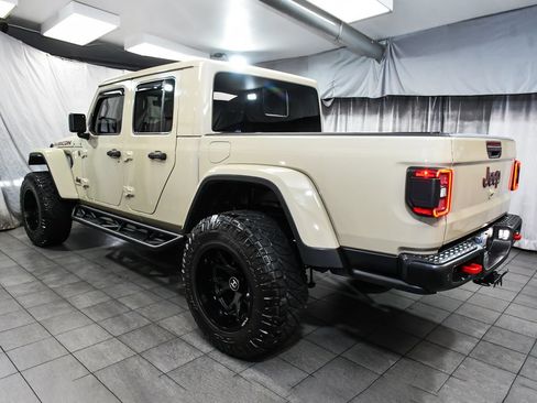 Used 2020 Jeep Gladiator Rubicon w/ Dual Top Group AWD/4WD image 4