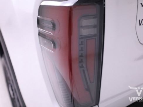 Used 2026 GMC Sierra 2500 AT4 w/ AT4 Premium Plus Package AWD/4WD image 42