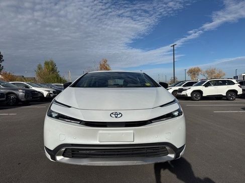 Used 2023 Toyota Prius Prime SE image 8