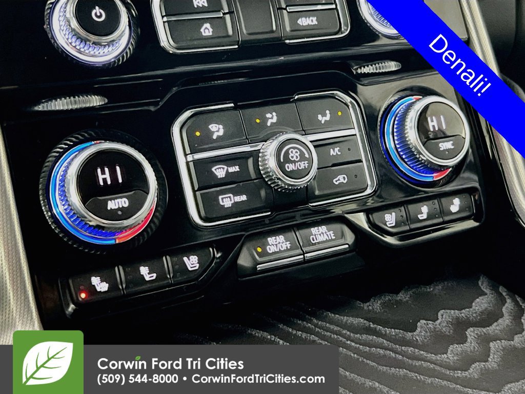 Used 2022 GMC Yukon XL Denali AWD/4WD image 8