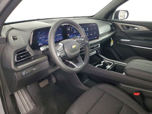 New 2026 Chevrolet Traverse LT w/ LPO, Floor Liner Package FWD image 11