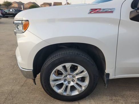 Used 2023 Chevrolet Silverado 1500 LTZ AWD/4WD image 7