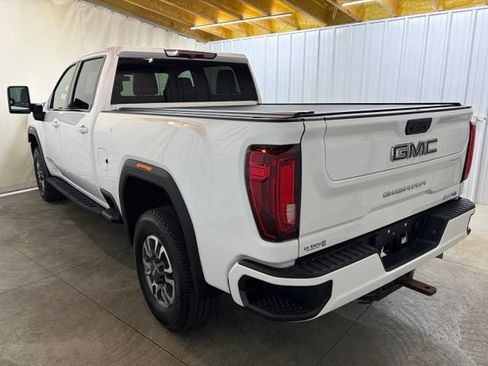Used 2022 GMC Sierra 2500 AT4 w/ Gooseneck/5TH Wheel Package AWD/4WD image 9