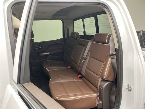 Used 2016 Chevrolet Silverado 2500 High Country w/ Duramax Plus Package image 12