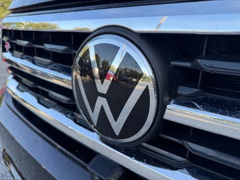 Certified 2023 Volkswagen Atlas SEL Premium AWD/4WD image 6