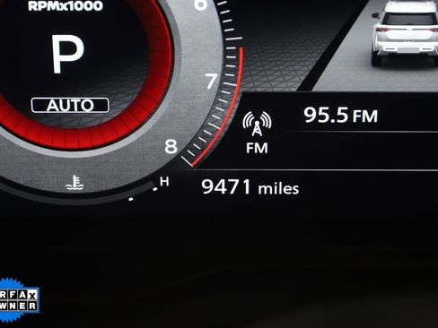 Used 2024 Nissan Pathfinder Platinum w/ Cargo Package image 39