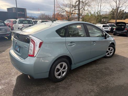 Used 2015 Toyota Prius Two image 4