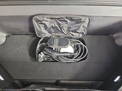 Used 2022 Rivian R1T Adventure image 14