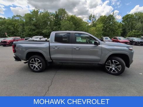 Used 2024 Chevrolet Colorado Z71 w/ Z71 Convenience Package 2 AWD/4WD image 6
