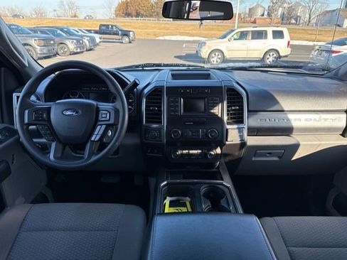 Used 2019 Ford F250 XLT w/ XLT Value Package image 14