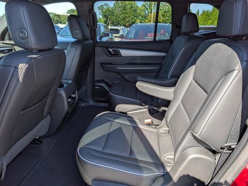 New 2026 Buick Enclave Preferred w/ Power Package image 13