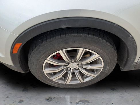 Used 2021 Cadillac XT4 Sport w/ Cold Weather Package AWD/4WD image 9