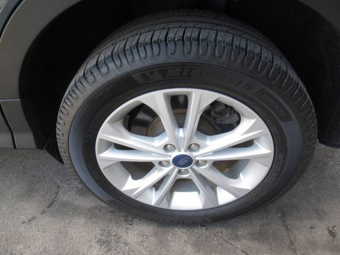 Used 2019 Ford Escape SE AWD/4WD image 18