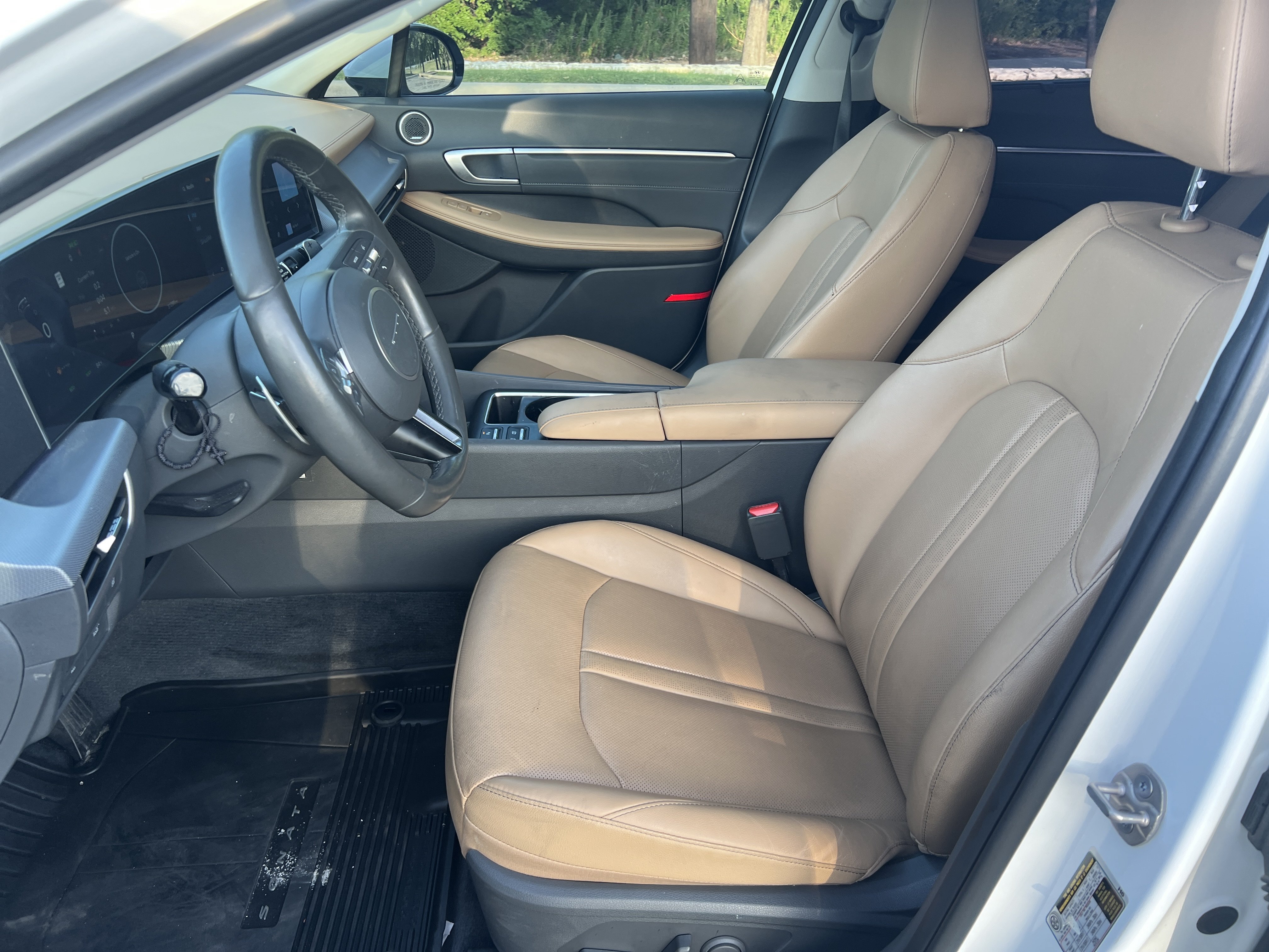 Used 2024 Hyundai Sonata Limited FWD image 14