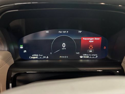 Used 2021 Lincoln Nautilus Reserve AWD/4WD image 29