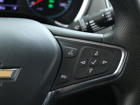 Used 2024 Chevrolet Equinox LS image 16