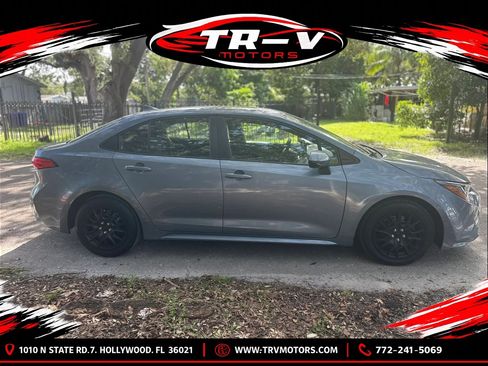 Used 2022 Toyota Corolla LE FWD image 5