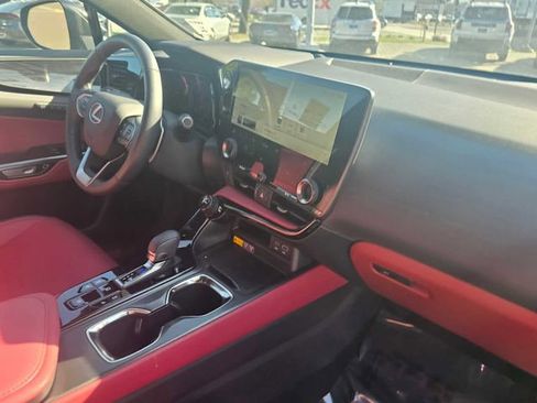 Certified 2025 Lexus NX 350 NX 350 Premium w/ Accessory Package (Z2) image 12