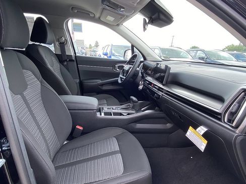 New 2026 Kia Sorento LX FWD image 23