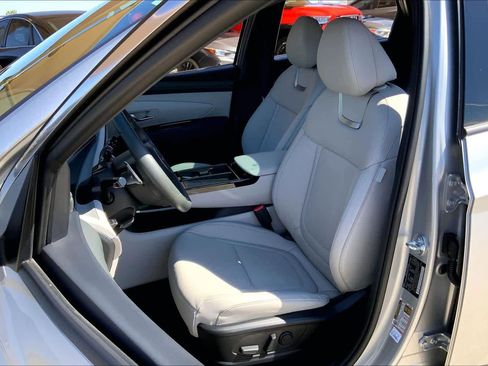 Used 2026 Hyundai Tucson Limited image 8