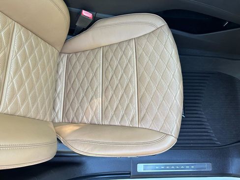 Used 2021 Cadillac Escalade ESV Sport w/ Driver Assist Tech Package image 39