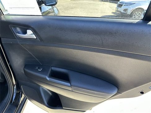 Used 2022 Kia Sportage LX image 39