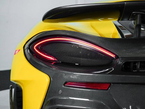 Used 2019 McLaren 600LT image 25