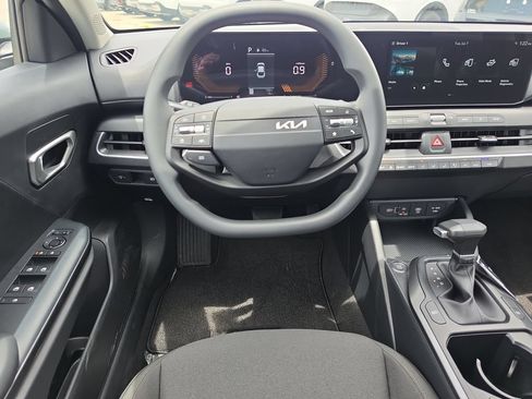New 2026 Kia K4 FWD image 13