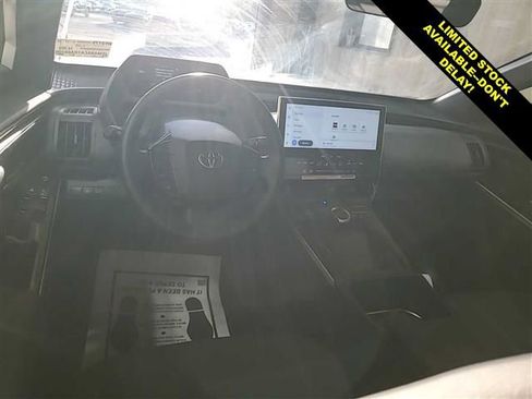 Used 2024 Toyota bZ4X AWD image 13
