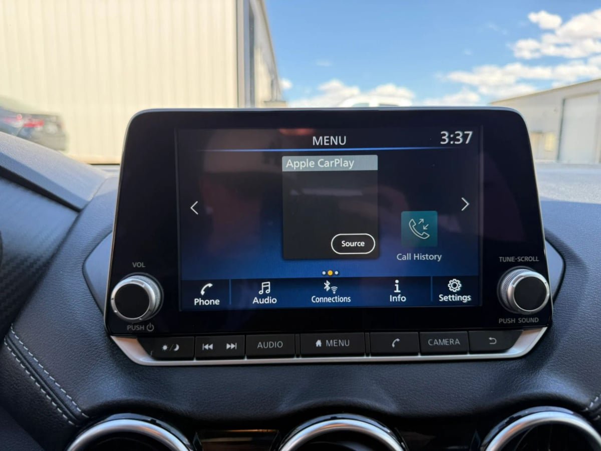 Used 2024 Nissan Sentra SV FWD image 30