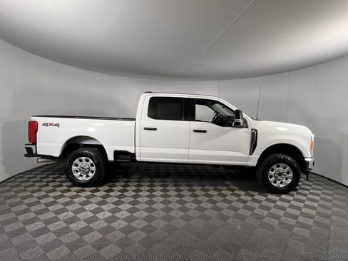 Used 2023 Ford F250 XLT w/ Snow Plow Prep Package image 3