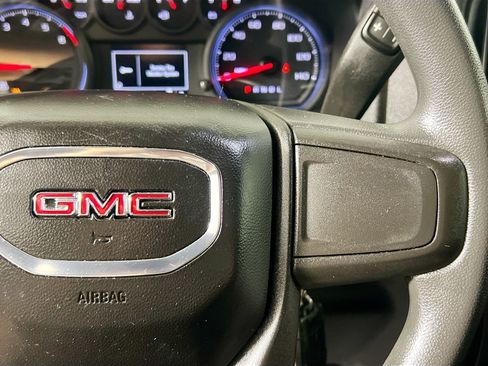 Used 2020 GMC Sierra 1500 2WD Crew Cab w/ Sierra Value Package image 18