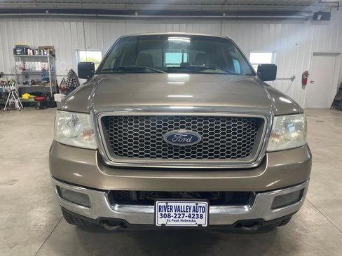 Used 2005 Ford F150 Lariat AWD/4WD image 2
