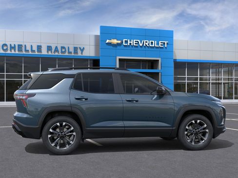 New 2026 Chevrolet Equinox RS w/ Convenience Package III AWD/4WD image 5