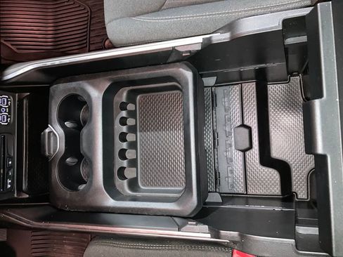 Used 2019 RAM 1500 Big Horn image 26